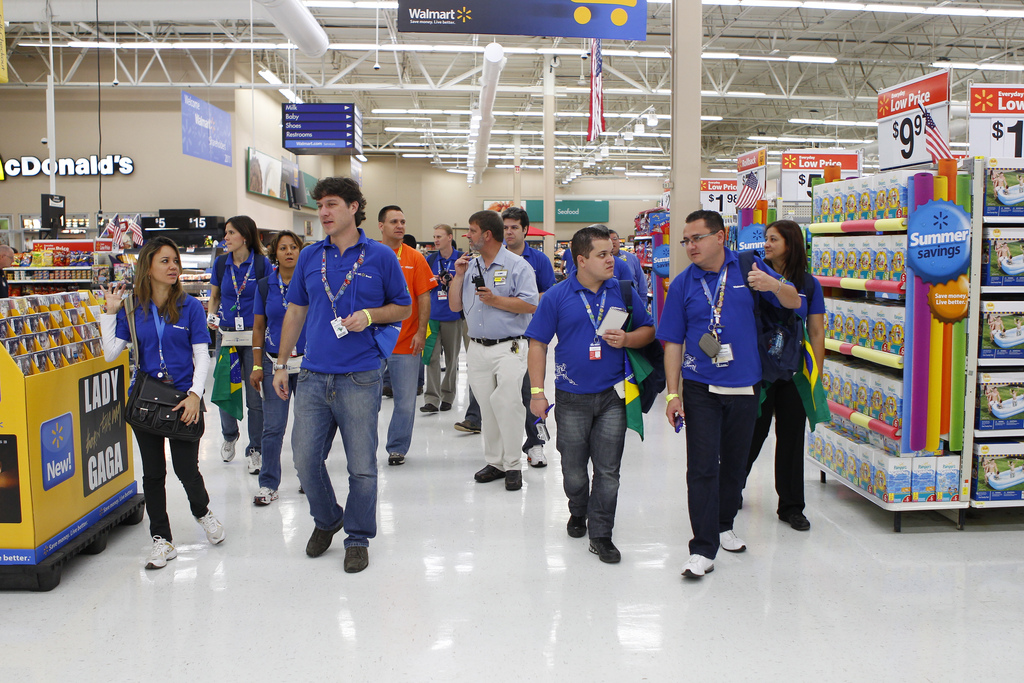 Buy Walmart Stock (WMT Stock Price, History, Message Board, Valuation)